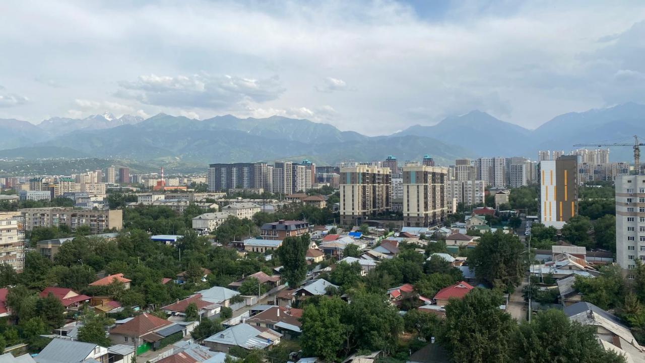Heaven Apartment Mountain View Almaty Exterior foto